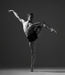 Male Ballet Dancers 5c91e816ec5e0.jpg
