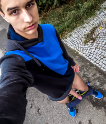 K06 Selfies Face Body Cocks Feet 5c9e3c06e295b.png