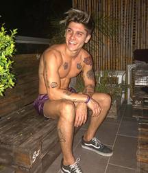 K14 Twinks Off The Wall 5cc585732dfdb.jpeg