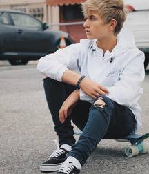 K17 Twinks off the Wall 5cdae4e7318d8.jpeg
