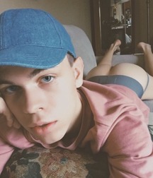 Boy Bums 2 5cbfd3943f2b6.jpg
