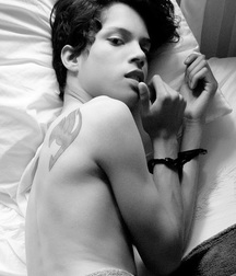 Shirtless boys 5d9796898e0f7.jpg