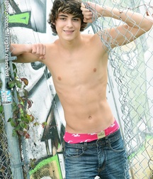 Twinks 5dc71c63ba270.jpg