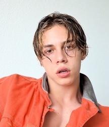 Twinks 5dc71c8136a65.jpg