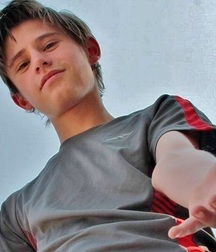 Twinks 5dc71c924bd53.jpg
