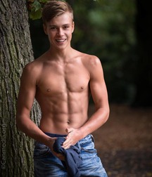 TheBoB's Beauty of Boys 1 5f477d5bcd0c7.jpg