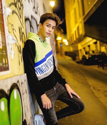 Very Cute Teens'n Twinks  5f6ba053eef3d.png