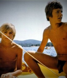 Boy, Water , Boats & Beach 5cdc0f3c32730.jpg