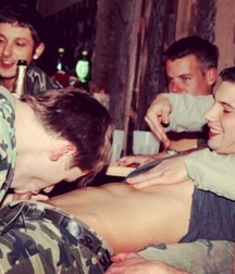 Army Guys 5df647c3c5e6d.jpg