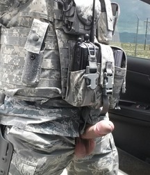 Army Guys 5df647f6222d9.jpg
