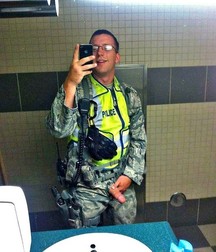 Army Guys 5df6487f4057b.jpg