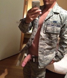 Army Guys 5df648b4ea671.jpg