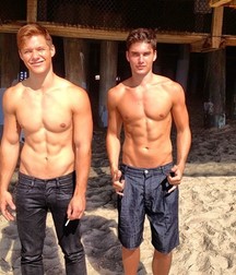 Shirtless Jeans 5df64b28af3c1.jpg