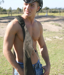 Shirtless Jeans 5df64bc38ca6f.jpg