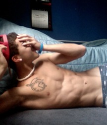 Shirtless Jeans 5df64c14f408a.jpg