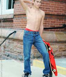 Shirtless Jeans 5df64d1ad8534.jpg