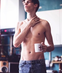 Shirtless Jeans 5df64e0714a7b.jpg