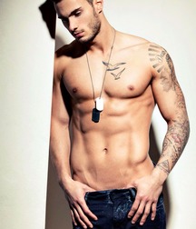Shirtless Jeans 5df64e2bdc226.jpg
