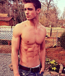 Shirtless Jeans 5df64e5ff33d8.jpg