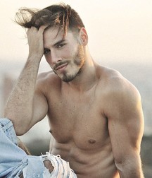 Shirtless Jeans 5df64ea564225.jpg