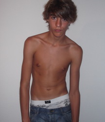 Shirtless Jeans 5df64f4b6f73b.jpg
