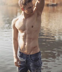 Shirtless Jeans 5df64f662b29d.jpg