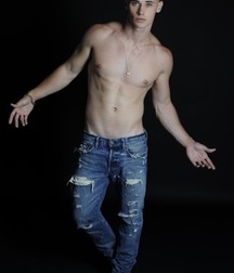 Shirtless Jeans 5df64f850b57f.jpg