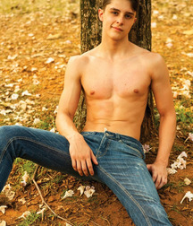 Shirtless Jeans 5df64f9728afc.jpg