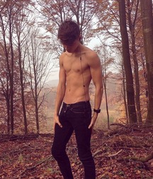 Shirtless Jeans 5df64f9f9bdad.jpg