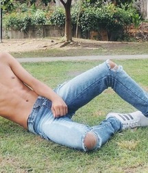 Shirtless Jeans 5df64fed0082b.jpg
