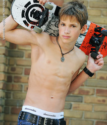Shirtless Jeans 5df65068f2aac.jpg