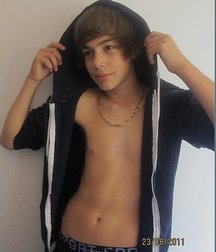 Guys with open shirts and Jeans 5df6703fbb33b.jpg