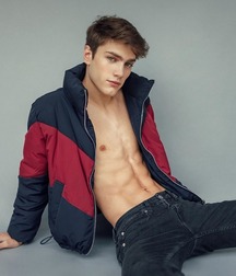 Guys with open shirts and Jeans 5df67093cd82d.jpg