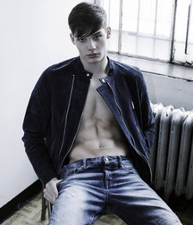 Guys with open shirts and Jeans 5df67138d6af2.jpg