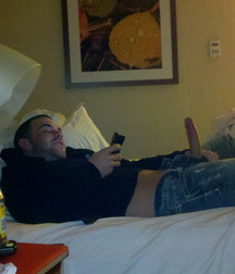 Guys in Jeans with the Dicks out 5df673d977aa7.jpg