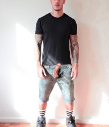 Guys in Jeans with the Dicks out 5df67410ad2ad.jpg