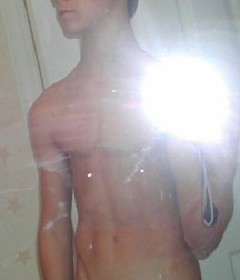 LOOK AT MY ERECTION 5d93636755f3b.jpg