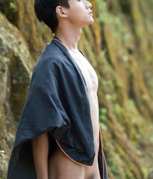 Boys from Asia 5daa07af1c579.jpg