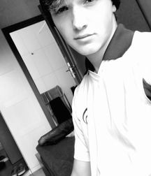 My hot friend  5ccd0c6c9808d.jpg