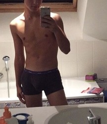 My hot friend  5ccd0c760ec94.jpg