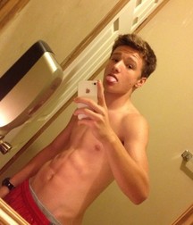 Cute Boys 1 5deeb7f7c3aa2.jpg