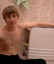 Shower Twink 5ccd73f4485c6.jpg