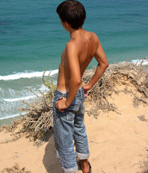 Adil at the Beach 5ccda828784ed.jpg