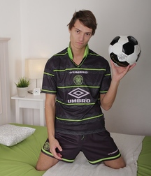 Tommy Hunter Second and Last Set from BoyFun (Solo) 5cdc805f6bc10.jpg