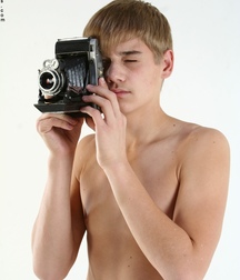 Aaron from 5StarsBoys 5cdc8cb6c2c2b.jpg