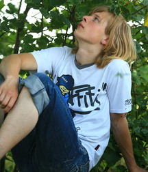 David (Outdoors) Third Set 5cec3649da434.jpg