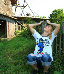 David (Outdoors) Third Set 5cec36511d8f9.jpg