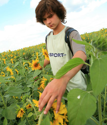 Hans (Outdoors) Second and Last Set 5cec74d10aa2e.jpg