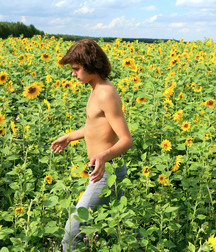 Hans (Outdoors) Second and Last Set 5cec74df80bbf.jpg