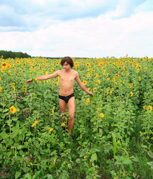 Hans (Outdoors) Second and Last Set 5cec74f021629.jpg